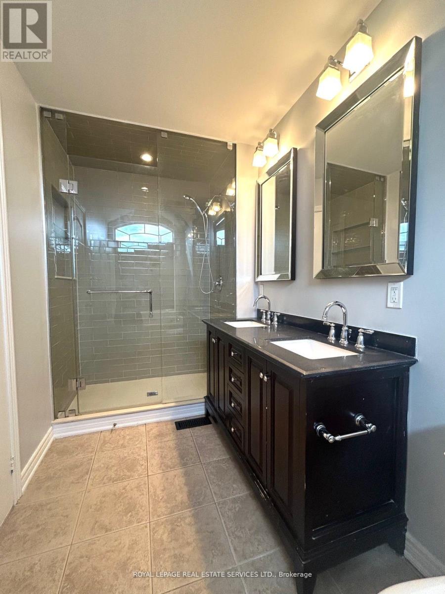 1285 Jezero Crescent, Oakville, Ontario  L6H 0B5 - Photo 15 - W12943126