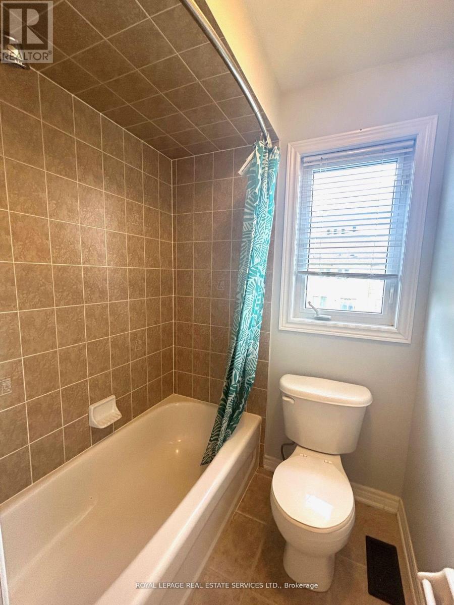 1285 Jezero Crescent, Oakville, Ontario  L6H 0B5 - Photo 21 - W12943126