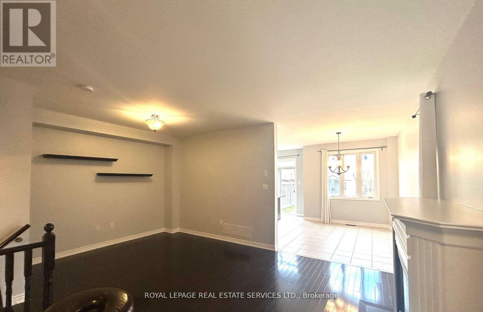 1285 Jezero Crescent, Oakville, Ontario  L6H 0B5 - Photo 3 - W12943126