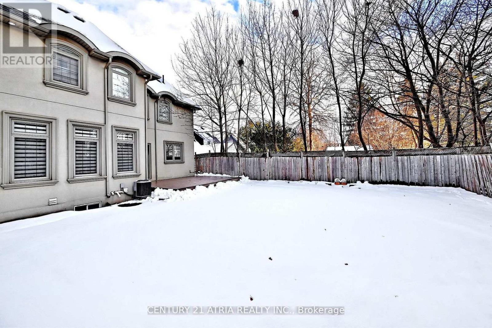 350 Queen Mary Drive, Oakville, Ontario  L6K 3L8 - Photo 48 - W12943128
