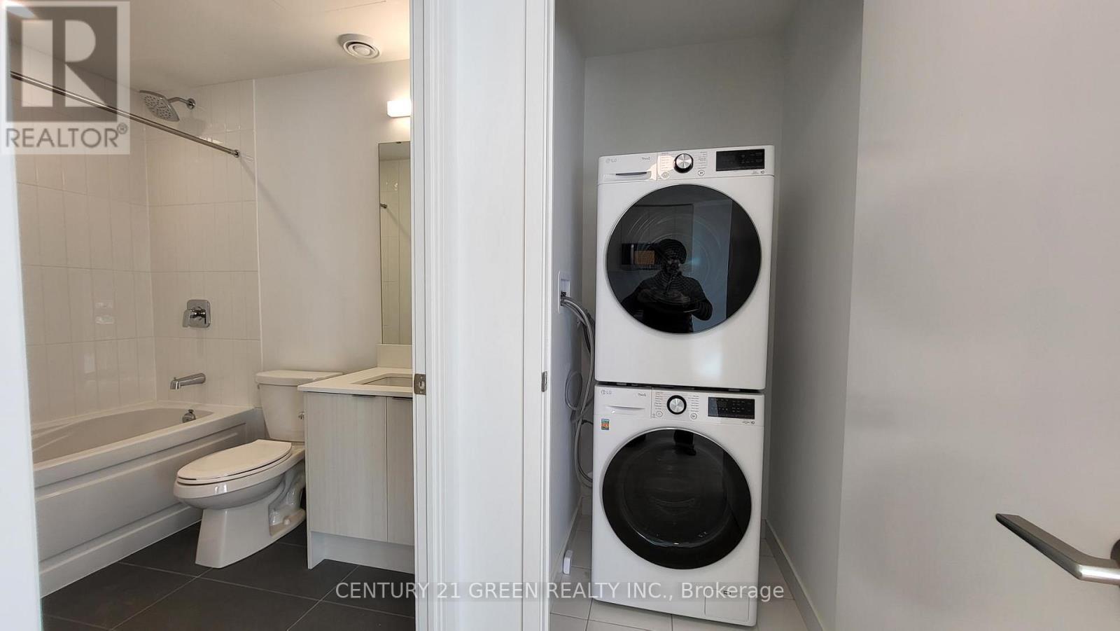 908 - 225 Malta Avenue, Brampton, Ontario  L6Y 6L6 - Photo 9 - W12943140