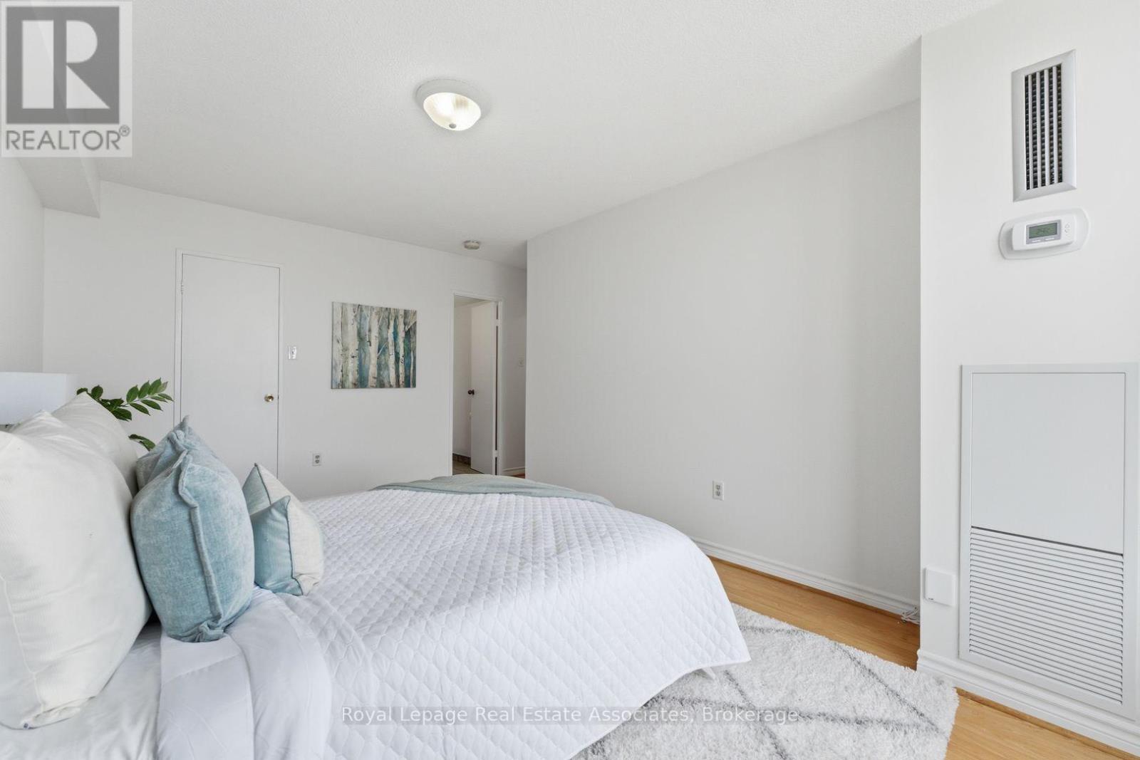 1010 - 3170 Kirwin Avenue, Mississauga, Ontario  L5A 3R1 - Photo 23 - W12943160