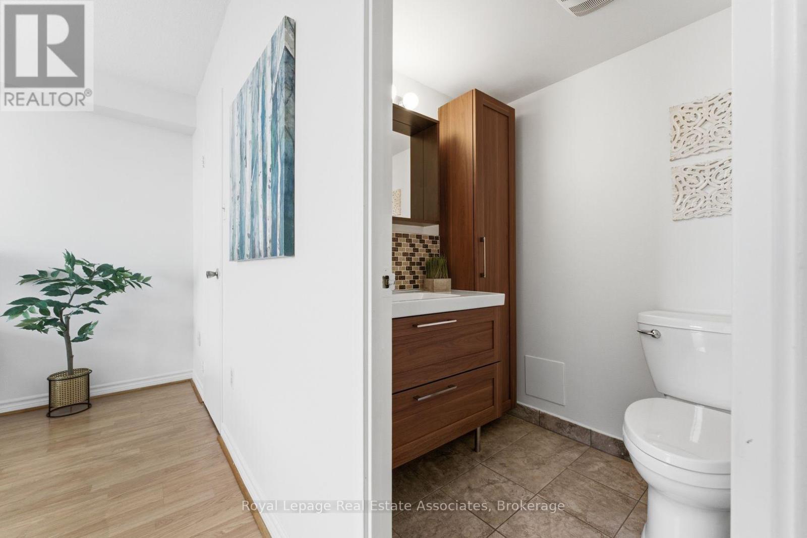 1010 - 3170 Kirwin Avenue, Mississauga, Ontario  L5A 3R1 - Photo 25 - W12943160