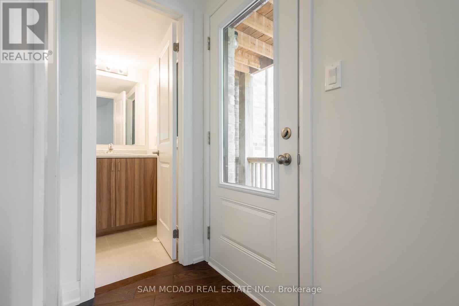 90 Salina Street, Mississauga, Ontario  L4M 1X8 - Photo 12 - W12943180