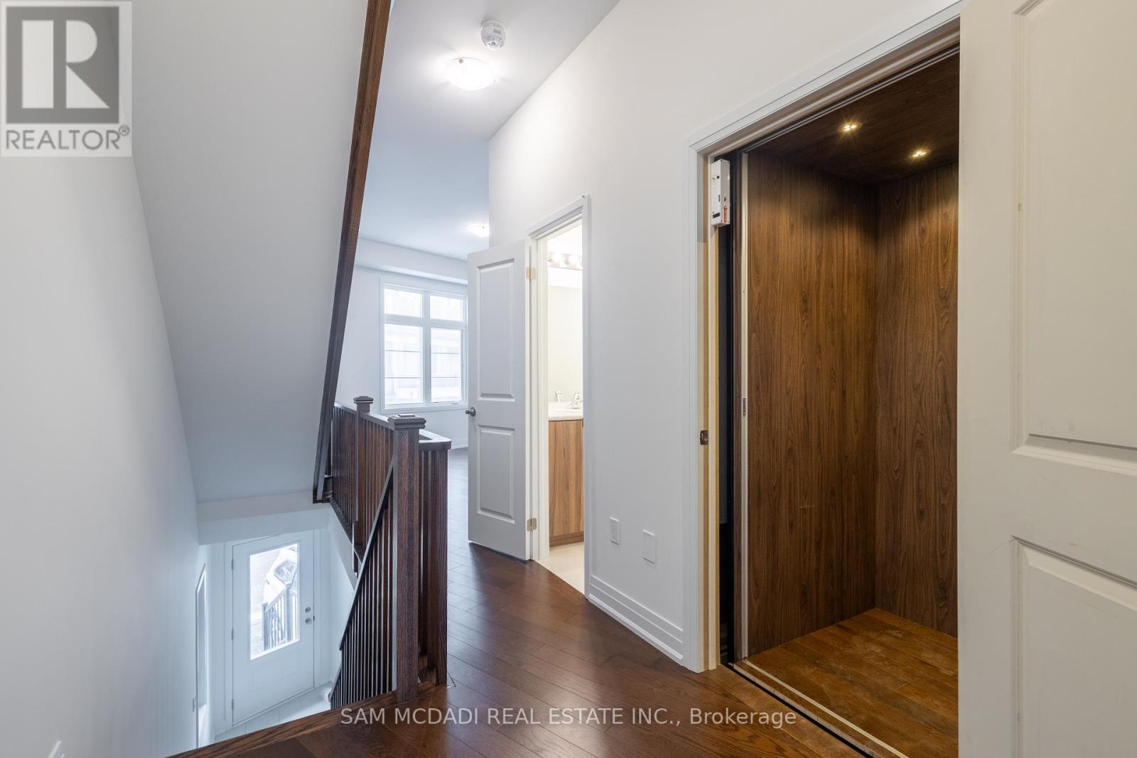 90 Salina Street, Mississauga, Ontario  L4M 1X8 - Photo 14 - W12943180