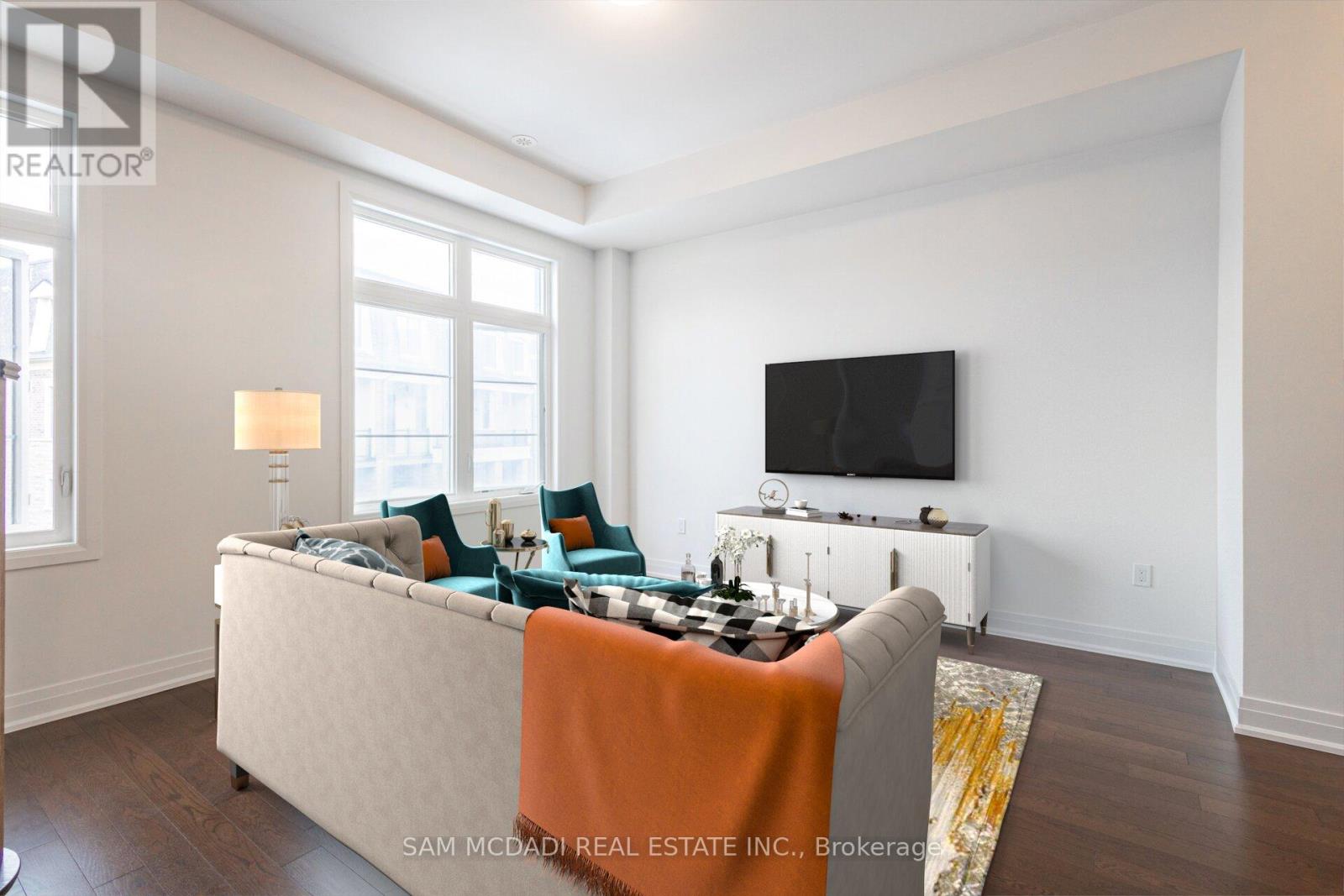 90 Salina Street, Mississauga, Ontario  L4M 1X8 - Photo 16 - W12943180