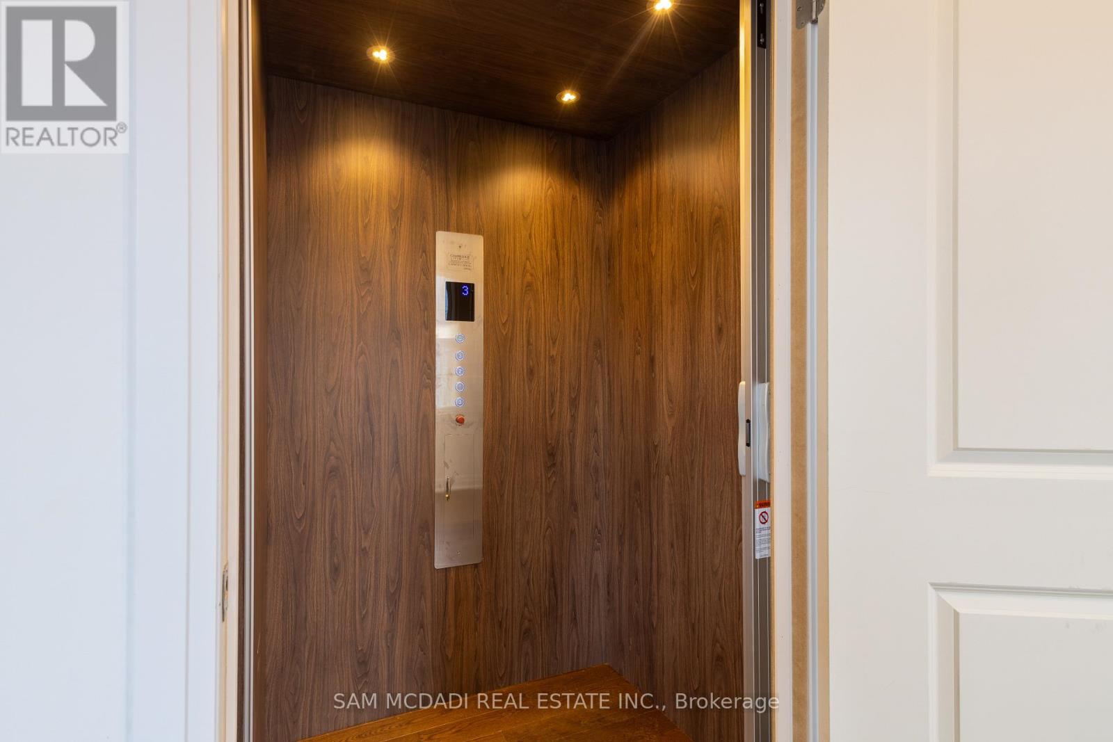 90 Salina Street, Mississauga, Ontario  L4M 1X8 - Photo 35 - W12943180