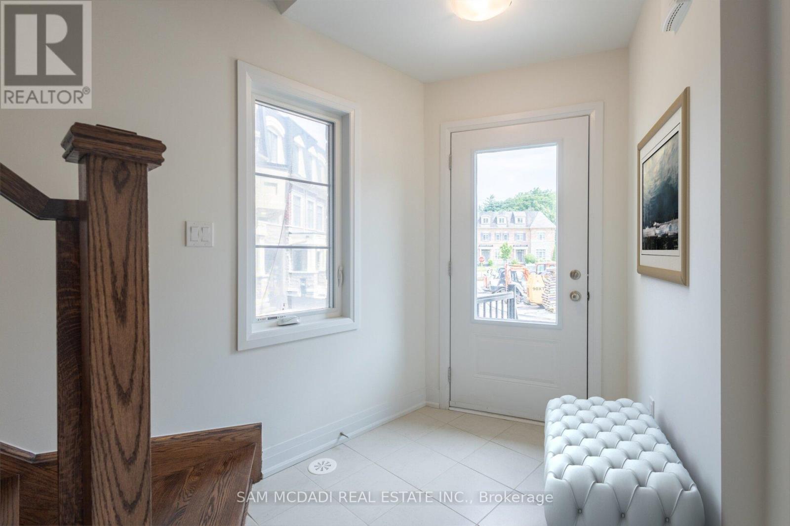 90 Salina Street, Mississauga, Ontario  L4M 1X8 - Photo 4 - W12943180