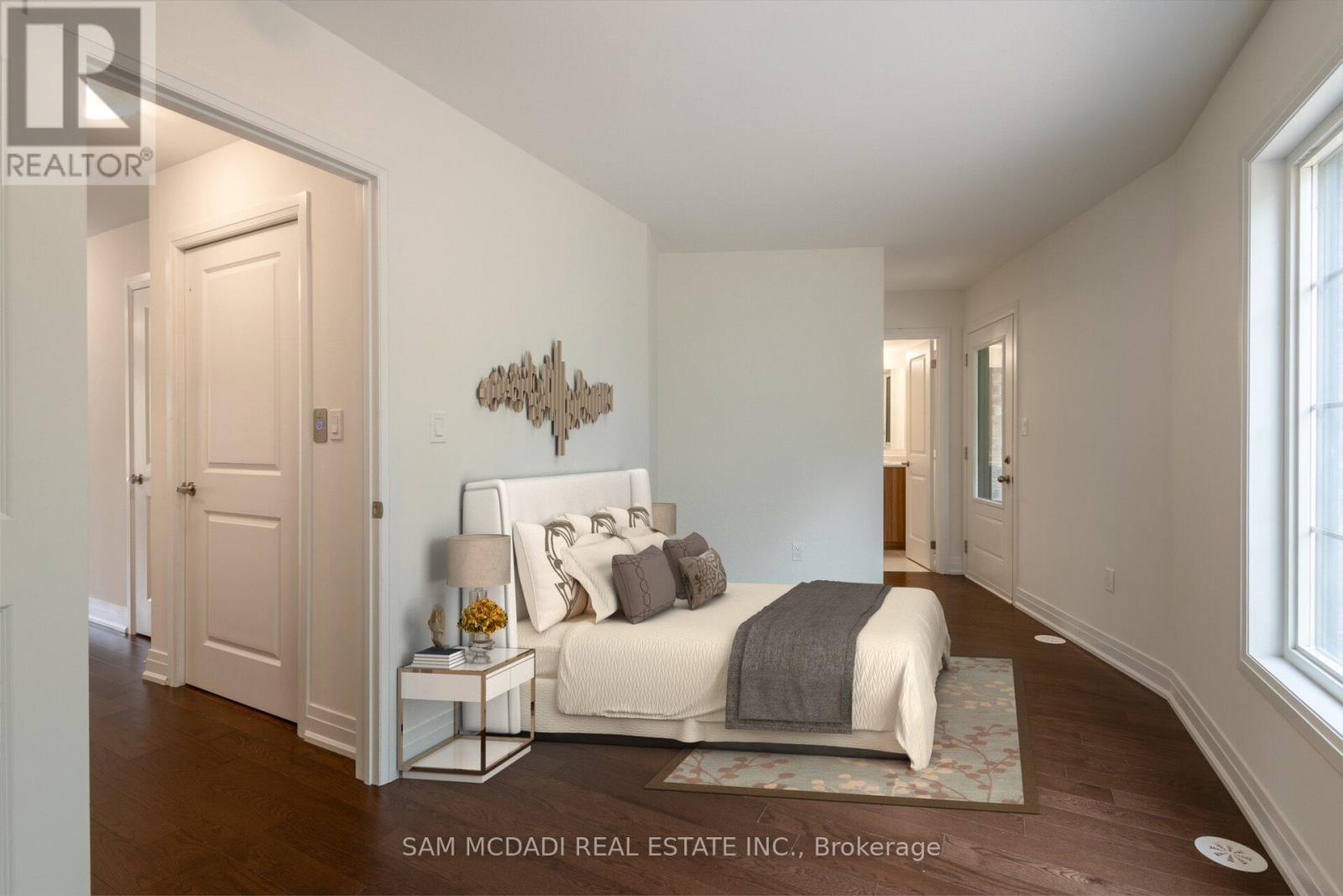 90 Salina Street, Mississauga, Ontario  L4M 1X8 - Photo 9 - W12943180