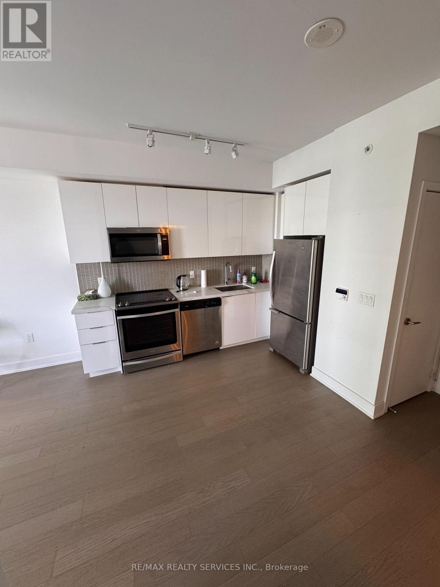 2115 - 30 Shorebreeze Drive, Toronto, Ontario  M8V 0C7 - Photo 6 - W12943182