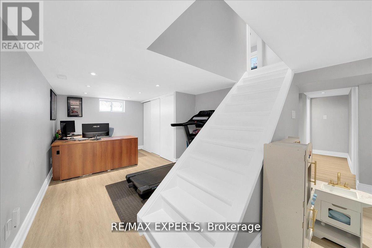 60 Anthony Road, Toronto, Ontario  M3K 1B3 - Photo 19 - W12943186