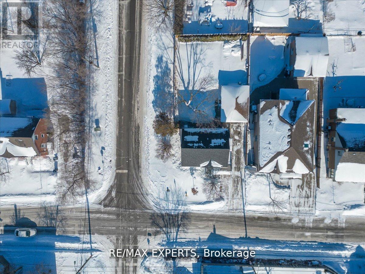 60 Anthony Road, Toronto, Ontario  M3K 1B3 - Photo 5 - W12943186