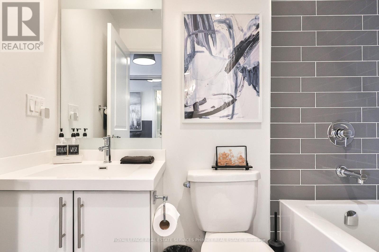 1709 - 55 Speers Road, Oakville, Ontario  L6K 0H9 - Photo 33 - W12943198