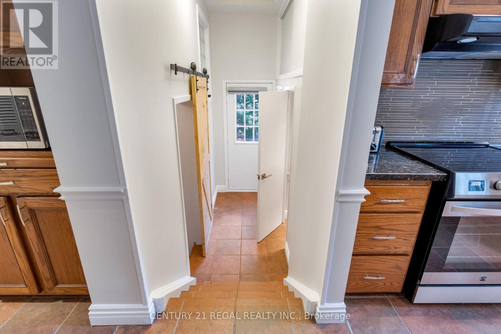 4434 Cedar Springs Road, Burlington, Ontario  L7P 0P8 - Photo 14 - W12943250