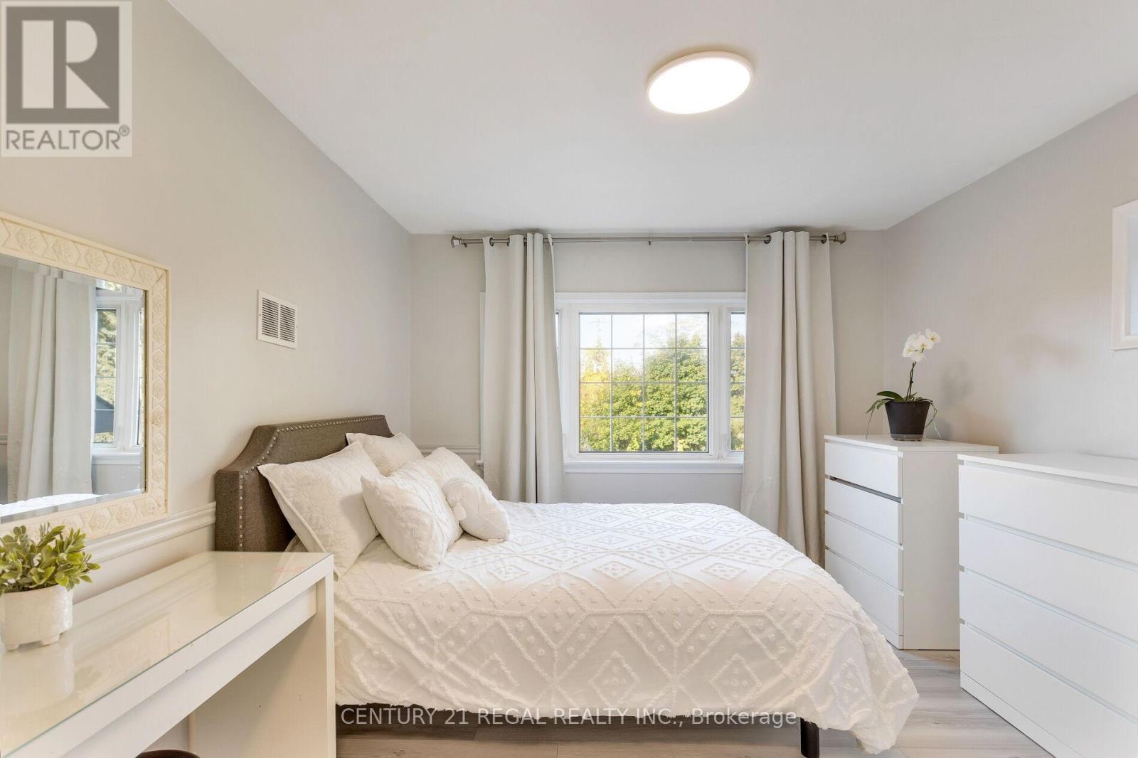 4434 Cedar Springs Road, Burlington, Ontario  L7P 0P8 - Photo 15 - W12943250