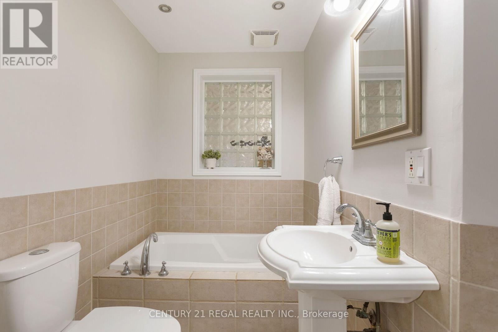 4434 Cedar Springs Road, Burlington, Ontario  L7P 0P8 - Photo 22 - W12943250