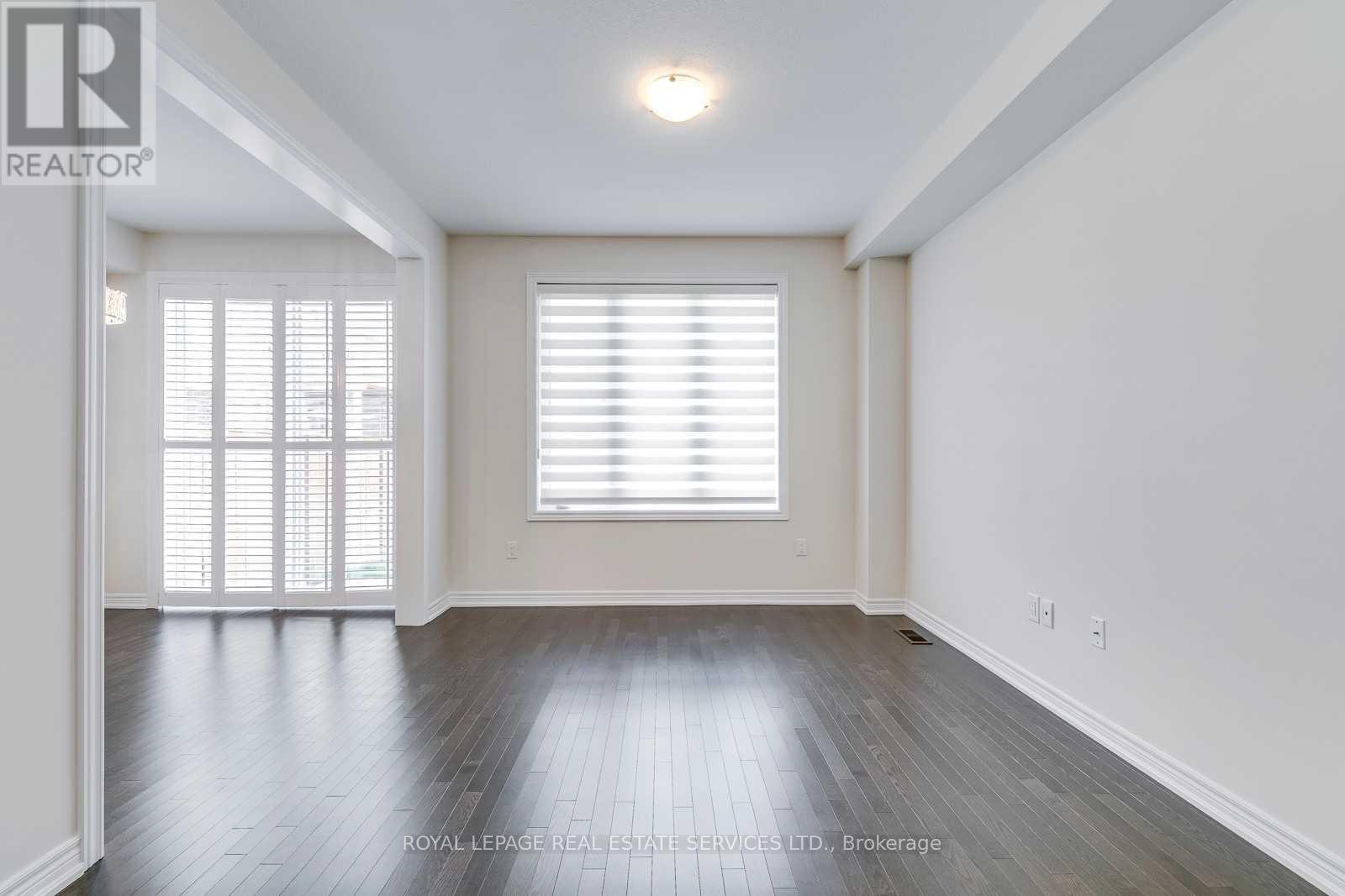 415 Wheat Boom Drive, Oakville, Ontario  L6H 0R3 - Photo 3 - W12943254