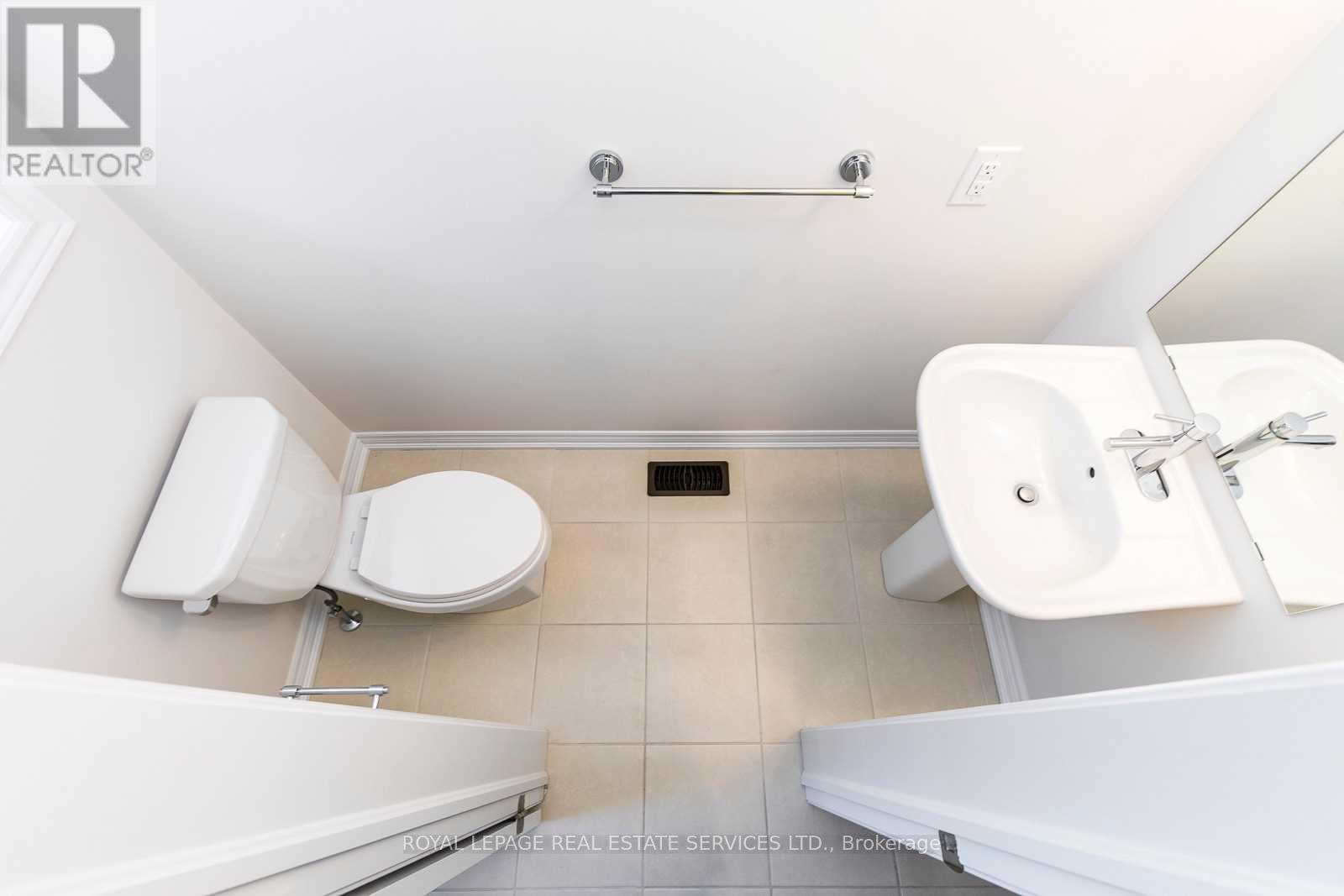 415 Wheat Boom Drive, Oakville, Ontario  L6H 0R3 - Photo 9 - W12943254