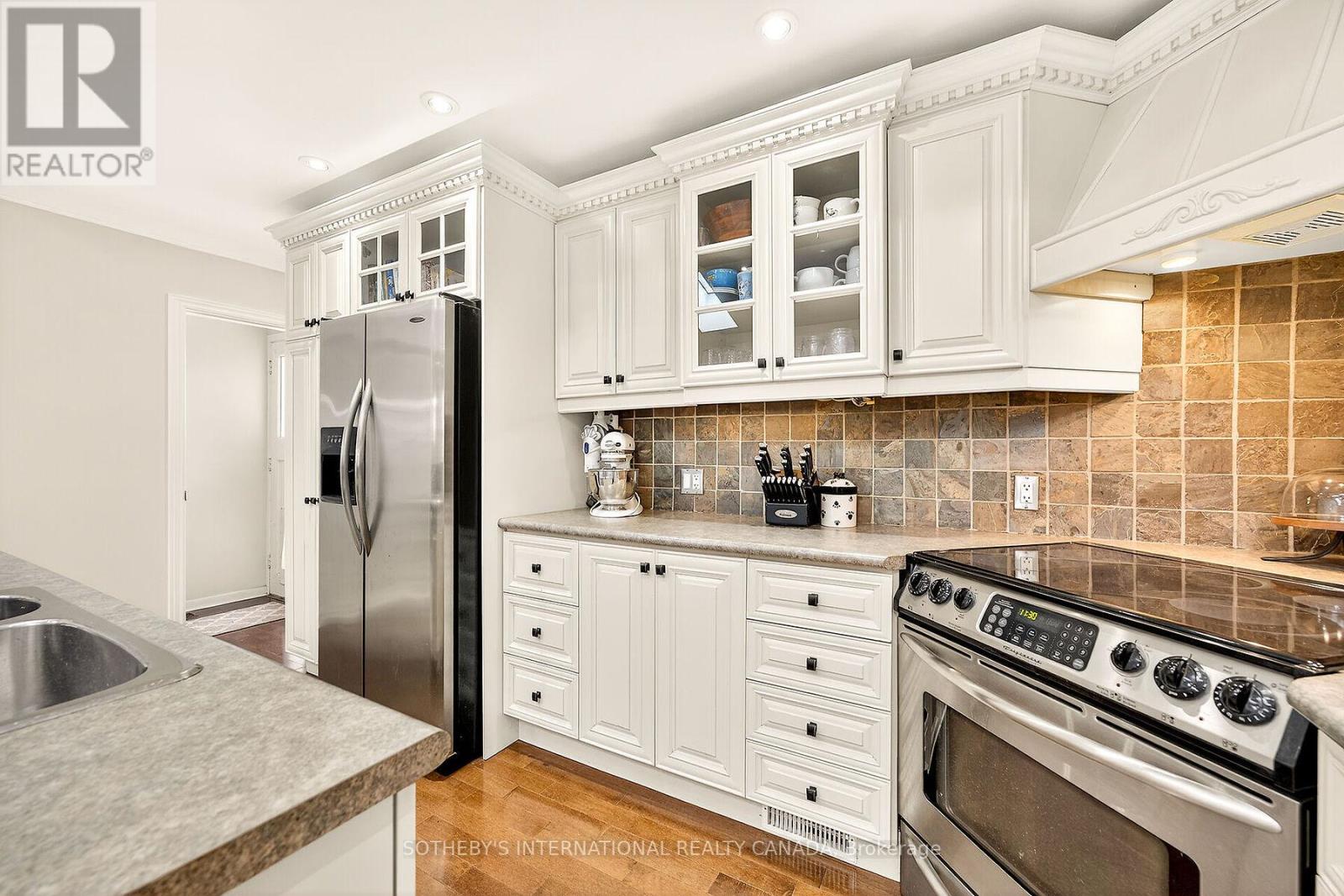 1943 Deanhome Road, Mississauga, Ontario  L5J 2K5 - Photo 11 - W12943266