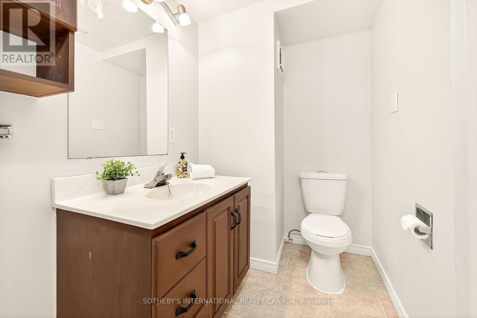 1943 Deanhome Road, Mississauga, Ontario  L5J 2K5 - Photo 41 - W12943266