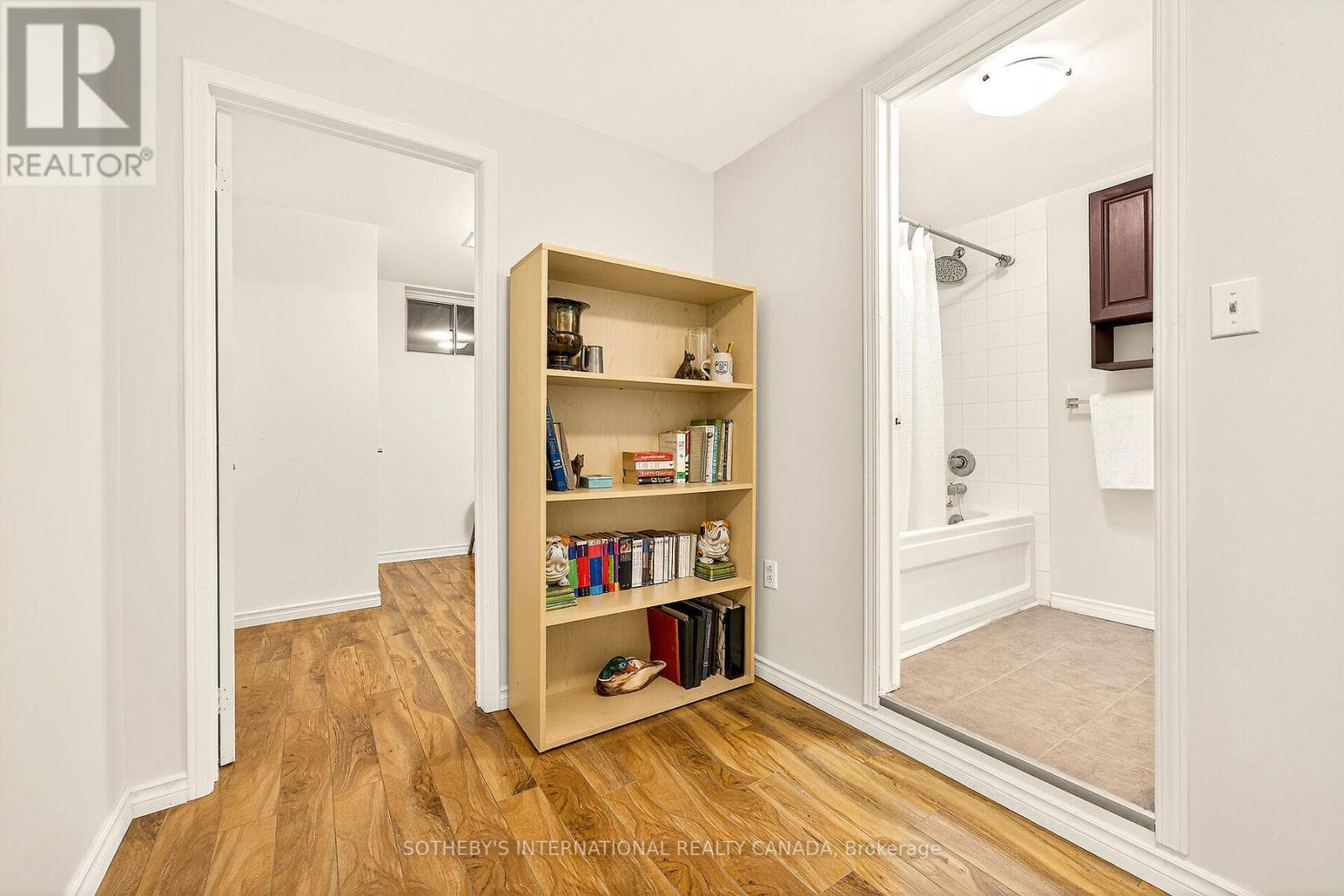 1943 Deanhome Road, Mississauga, Ontario  L5J 2K5 - Photo 44 - W12943266