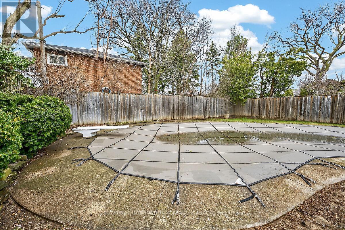 1943 Deanhome Road, Mississauga, Ontario  L5J 2K5 - Photo 49 - W12943266