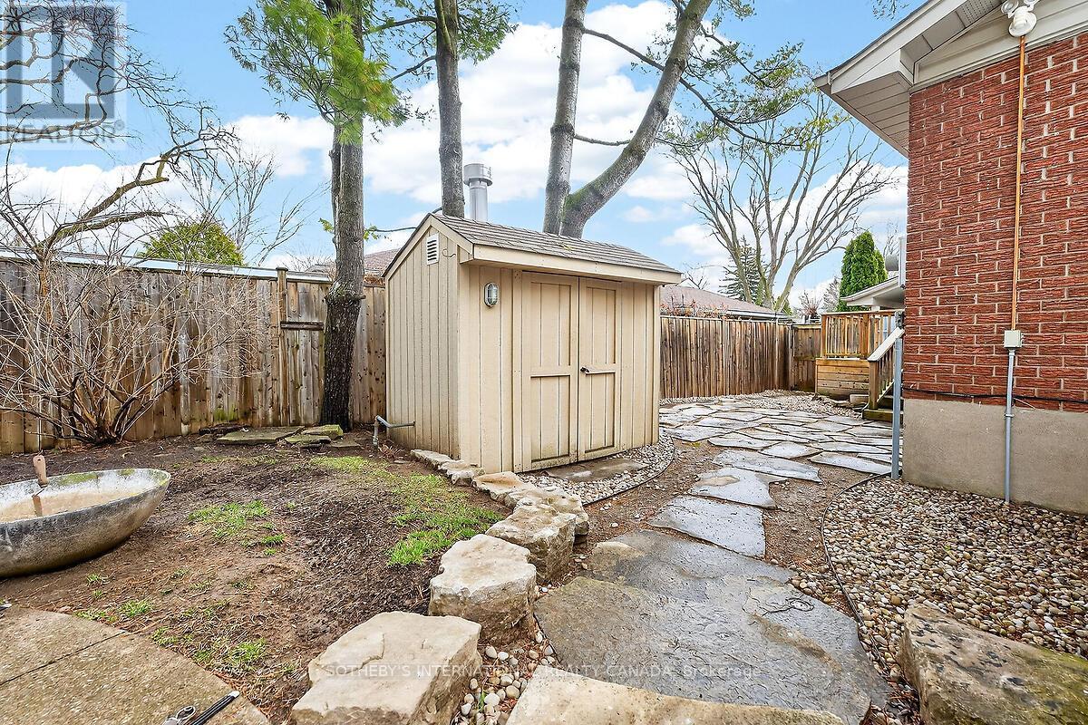 1943 Deanhome Road, Mississauga, Ontario  L5J 2K5 - Photo 50 - W12943266