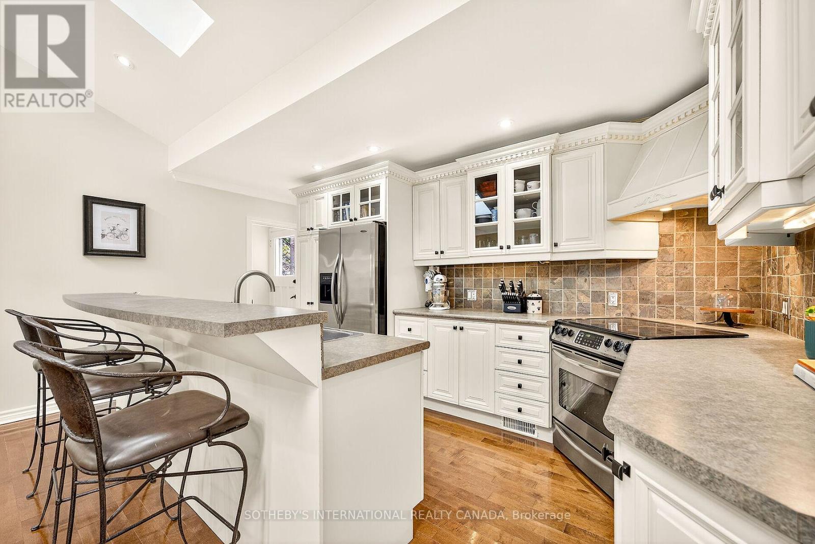 1943 Deanhome Road, Mississauga, Ontario  L5J 2K5 - Photo 7 - W12943266