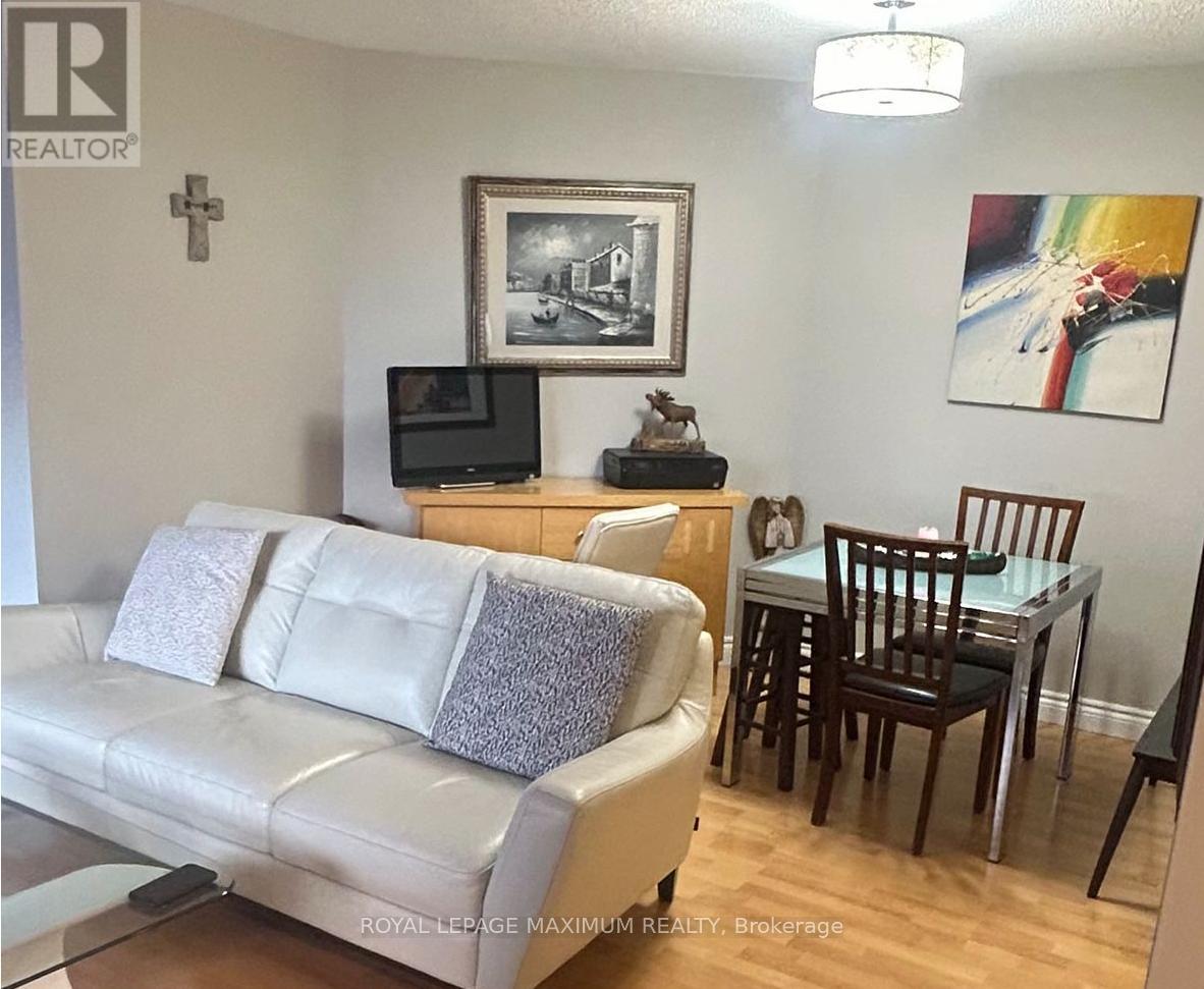 811 - 61 Markbrook Lane, Toronto, Ontario  M9V 5E7 - Photo 2 - W12943278