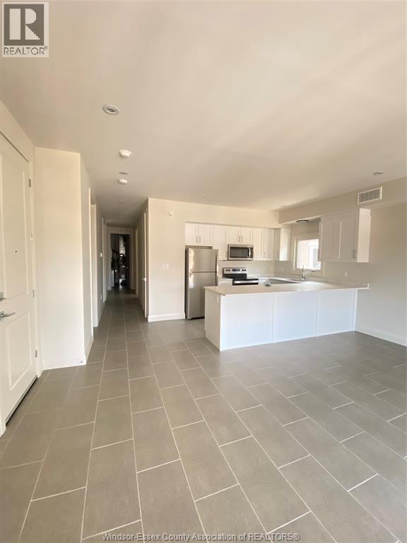 233 Watson Unit# 305, Windsor, Ontario  N8S 3R8 - Photo 2 - 26006708