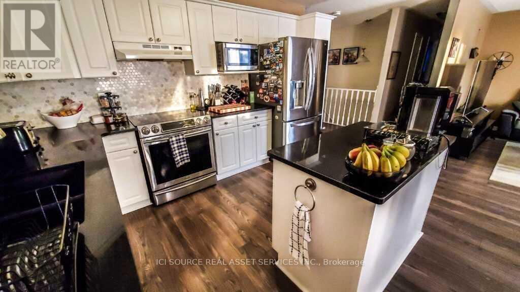 8 Mayhew Drive, Quinte West, Ontario  K8V 6W8 - Photo 8 - X12943034