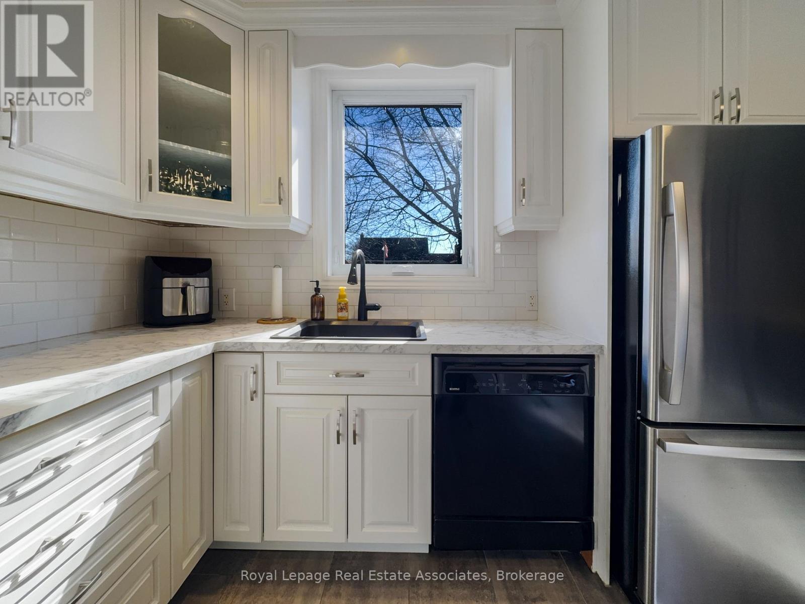 181 East 13th Street, Hamilton, Ontario  L9A 3Z6 - Photo 12 - X12943130