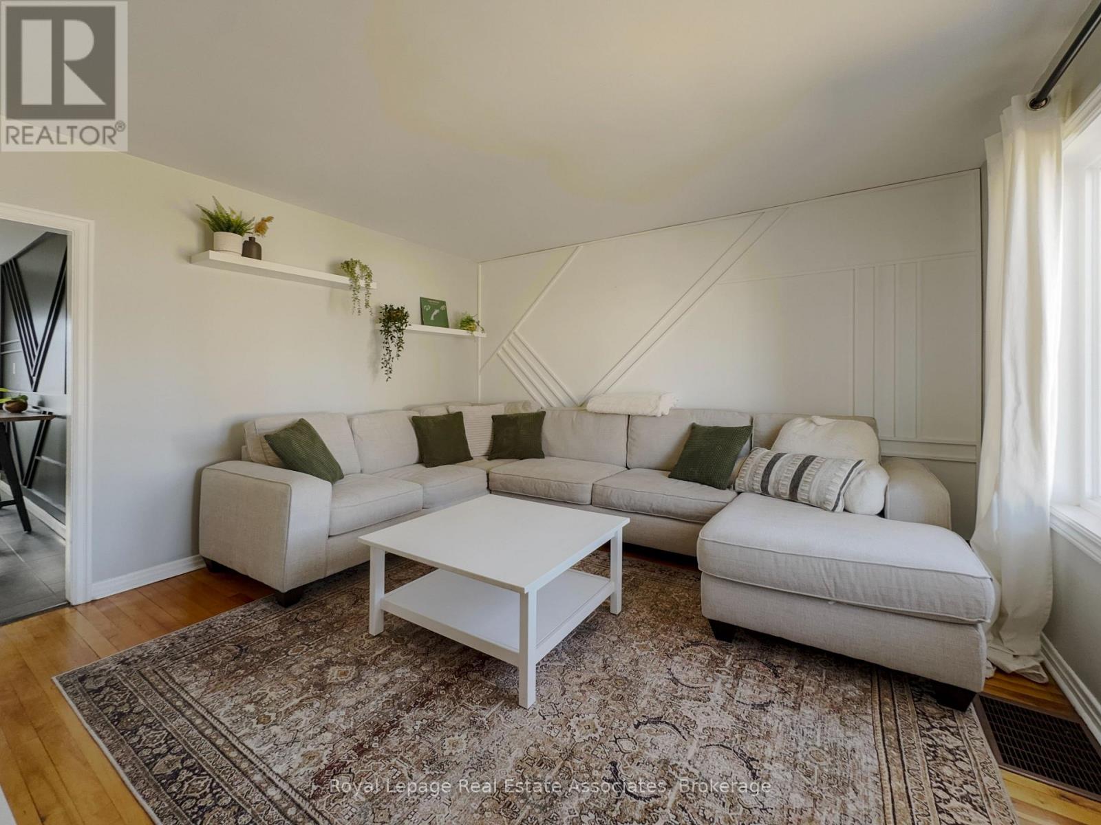 181 East 13th Street, Hamilton, Ontario  L9A 3Z6 - Photo 6 - X12943130