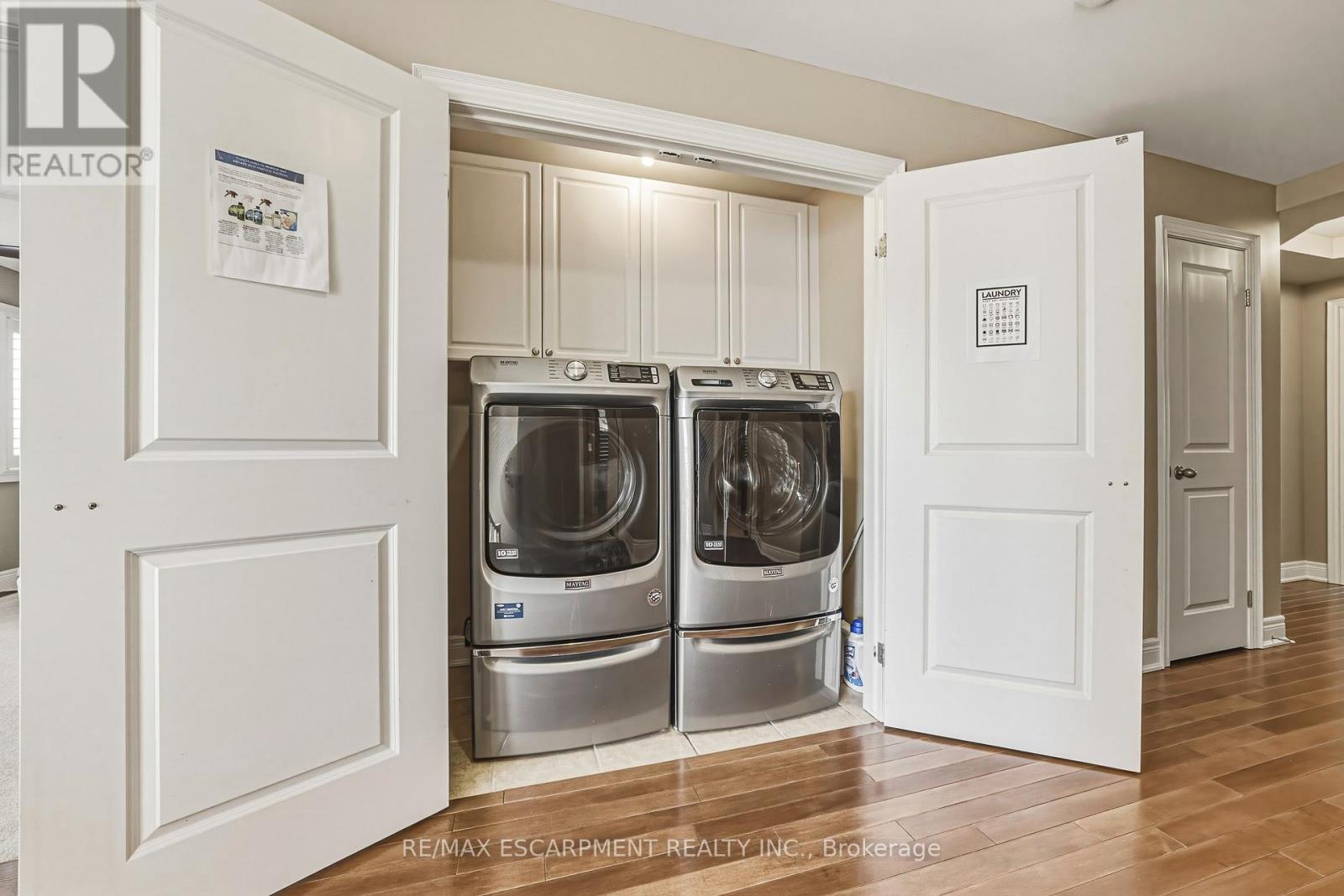 405 Valridge Drive, Hamilton, Ontario  L9G 0B2 - Photo 38 - X12943290