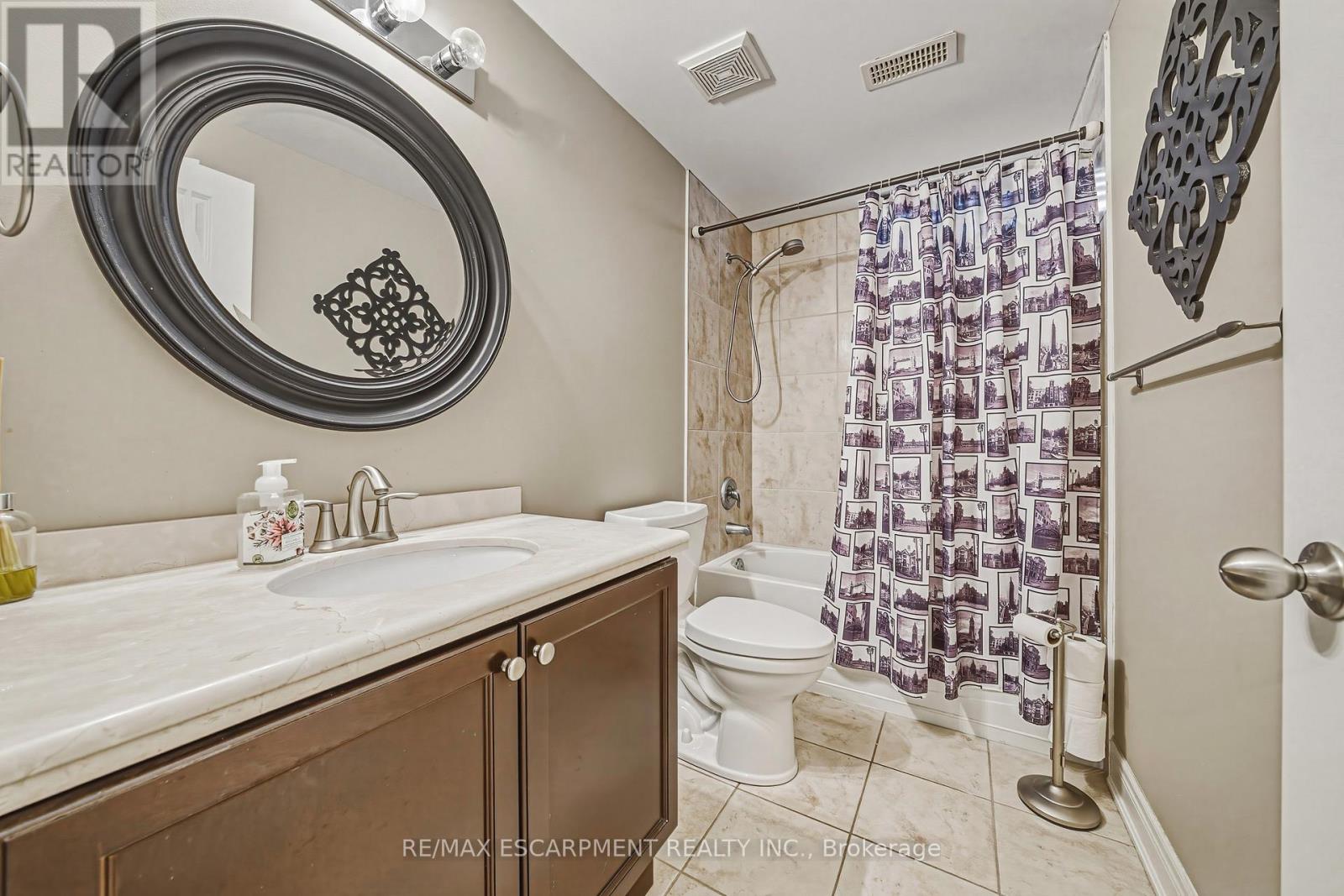 405 Valridge Drive, Hamilton, Ontario  L9G 0B2 - Photo 42 - X12943290