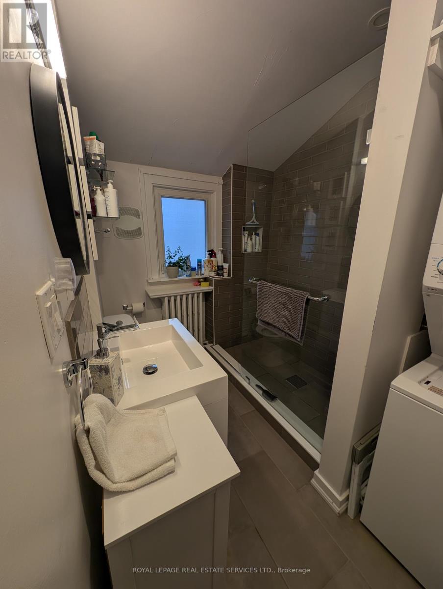 3rd Flr - 735 Avenue Road, Toronto, Ontario  M5P 2J9 - Photo 14 - C12942634