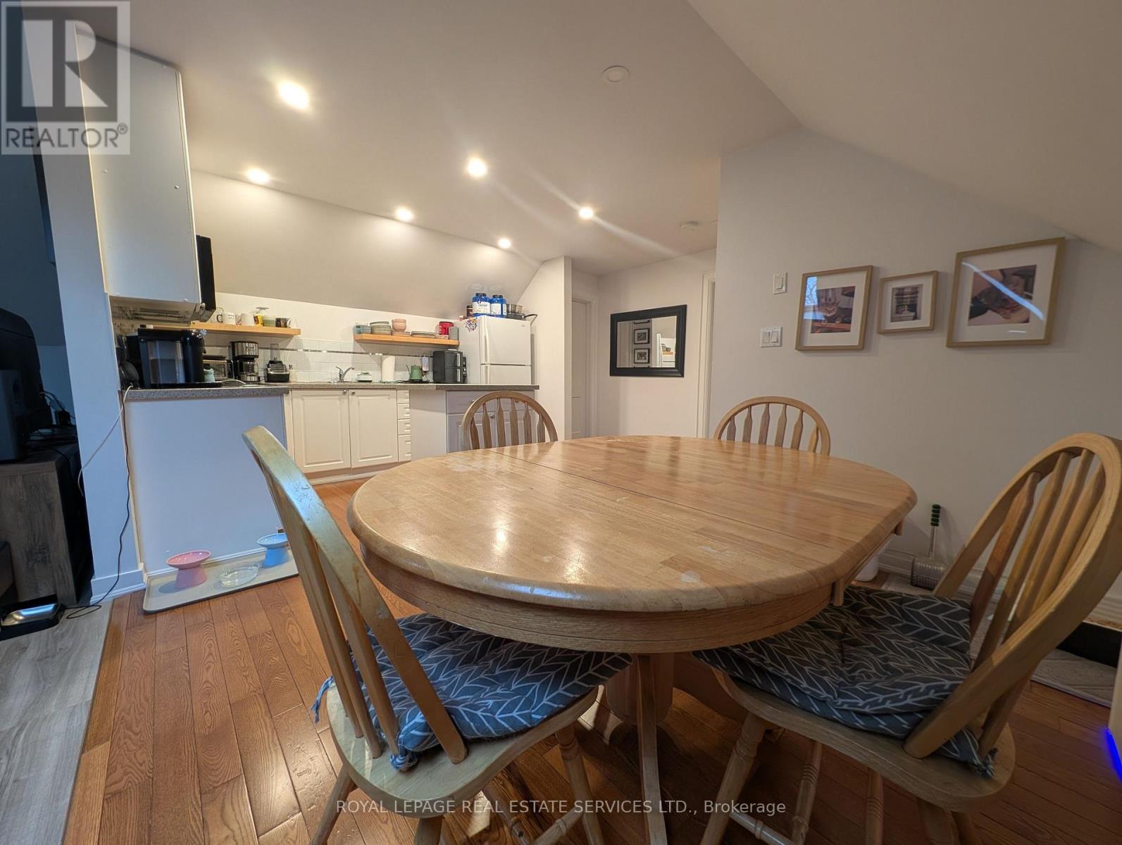 3rd Flr - 735 Avenue Road, Toronto, Ontario  M5P 2J9 - Photo 7 - C12942634