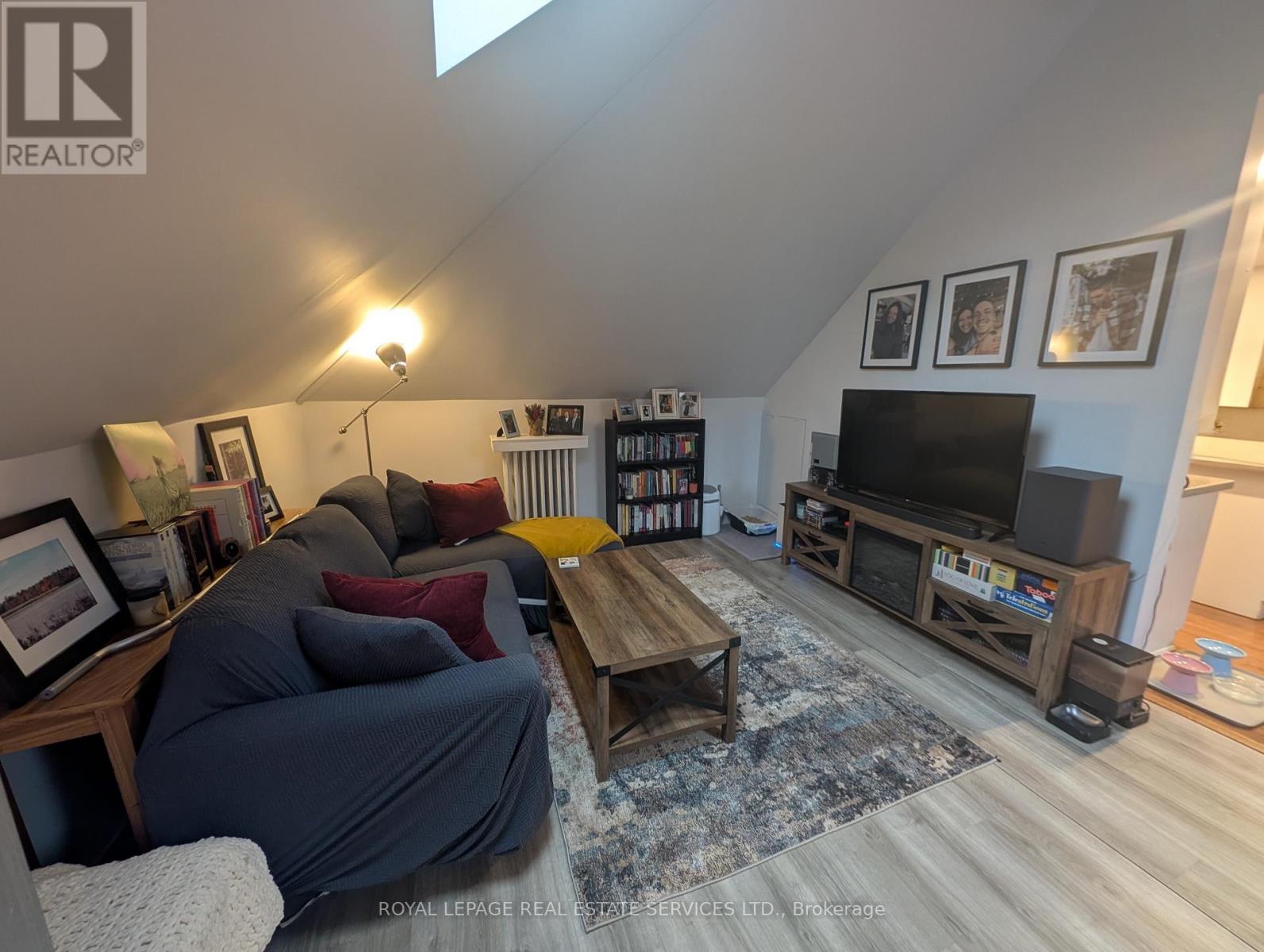 3rd Flr - 735 Avenue Road, Toronto, Ontario  M5P 2J9 - Photo 8 - C12942634