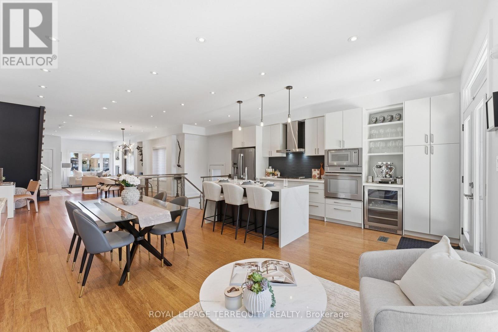 52 Queensbury Avenue, Toronto, Ontario  M1N 2X7 - Photo 19 - E12765480