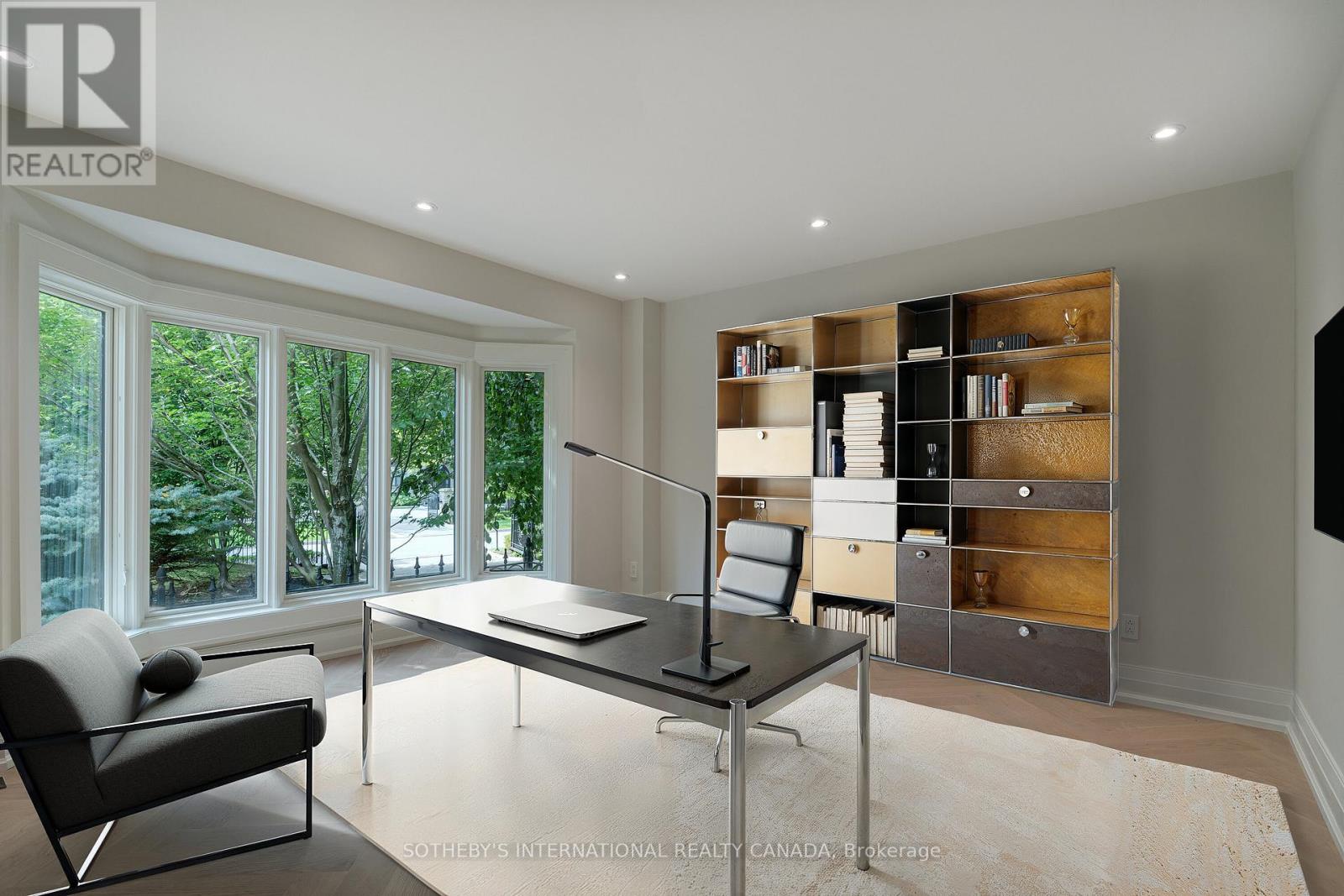 85 Cowan Drive, Vaughan, Ontario  L4L 7H4 - Photo 3 - N12940788