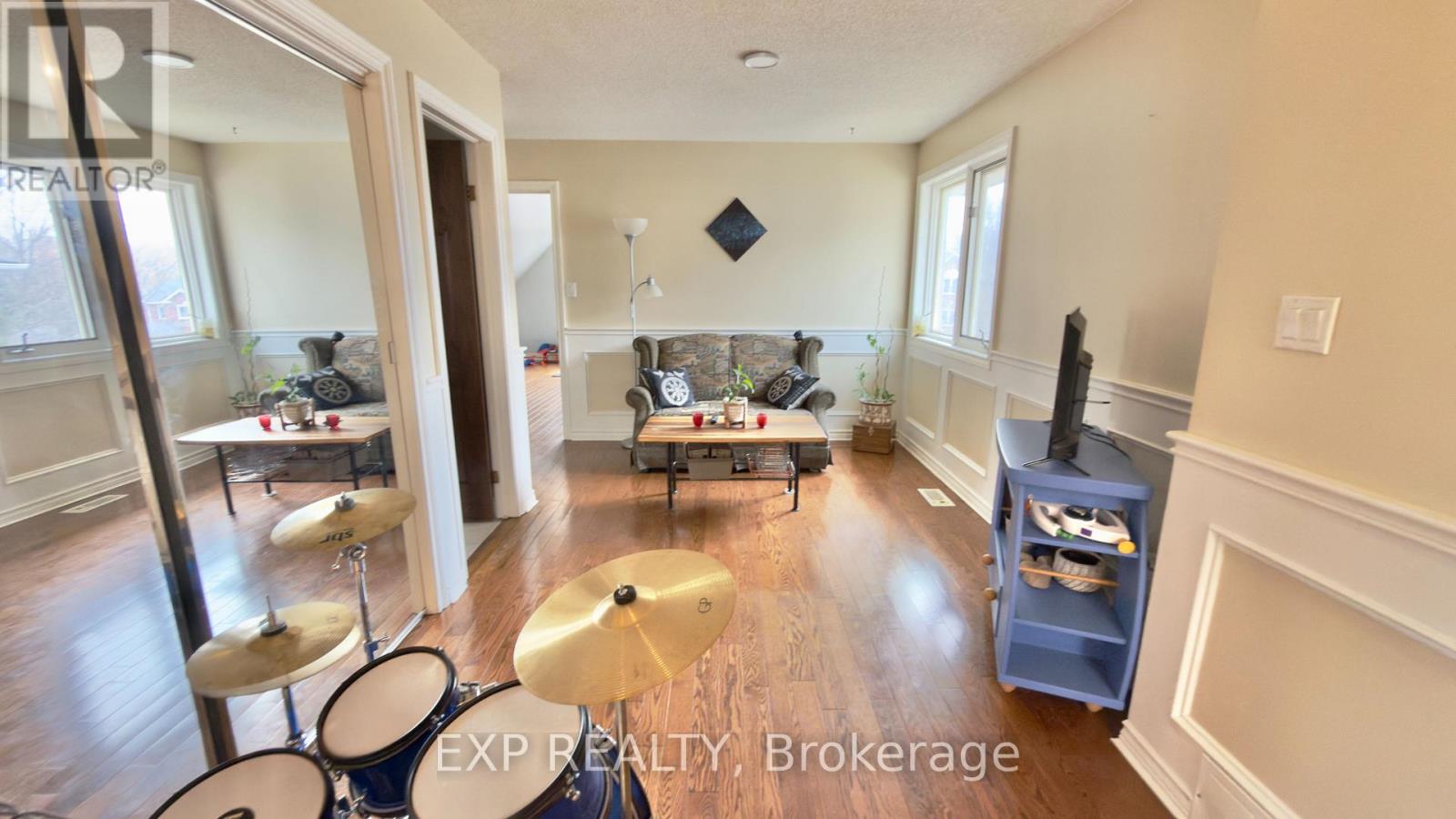 395 Burnett Avenue, Cambridge, Ontario  N1T 1G7 - Photo 11 - X12934350