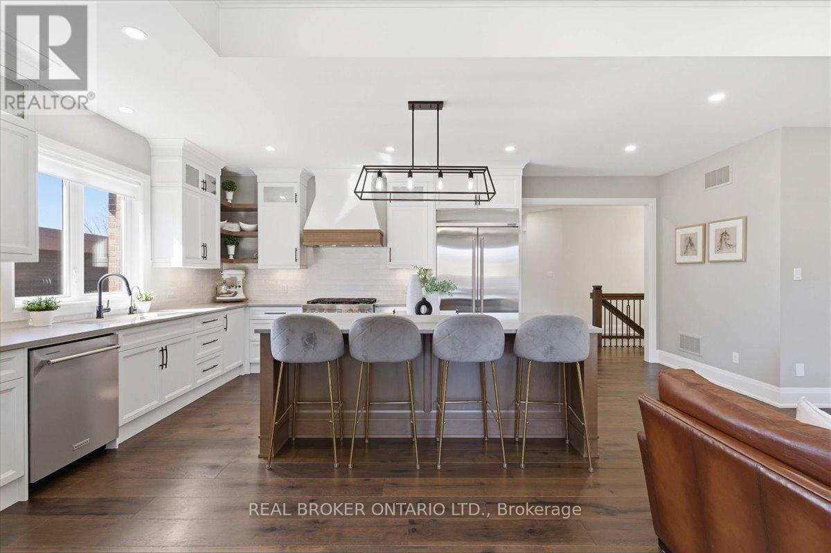 15 Langton Drive, Kitchener, Ontario  N2P 2X9 - Photo 7 - X12943284