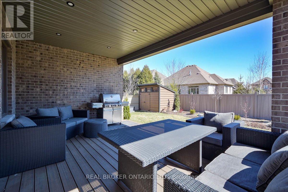 15 Langton Drive, Kitchener, Ontario  N2P 2X9 - Photo 42 - X12943284