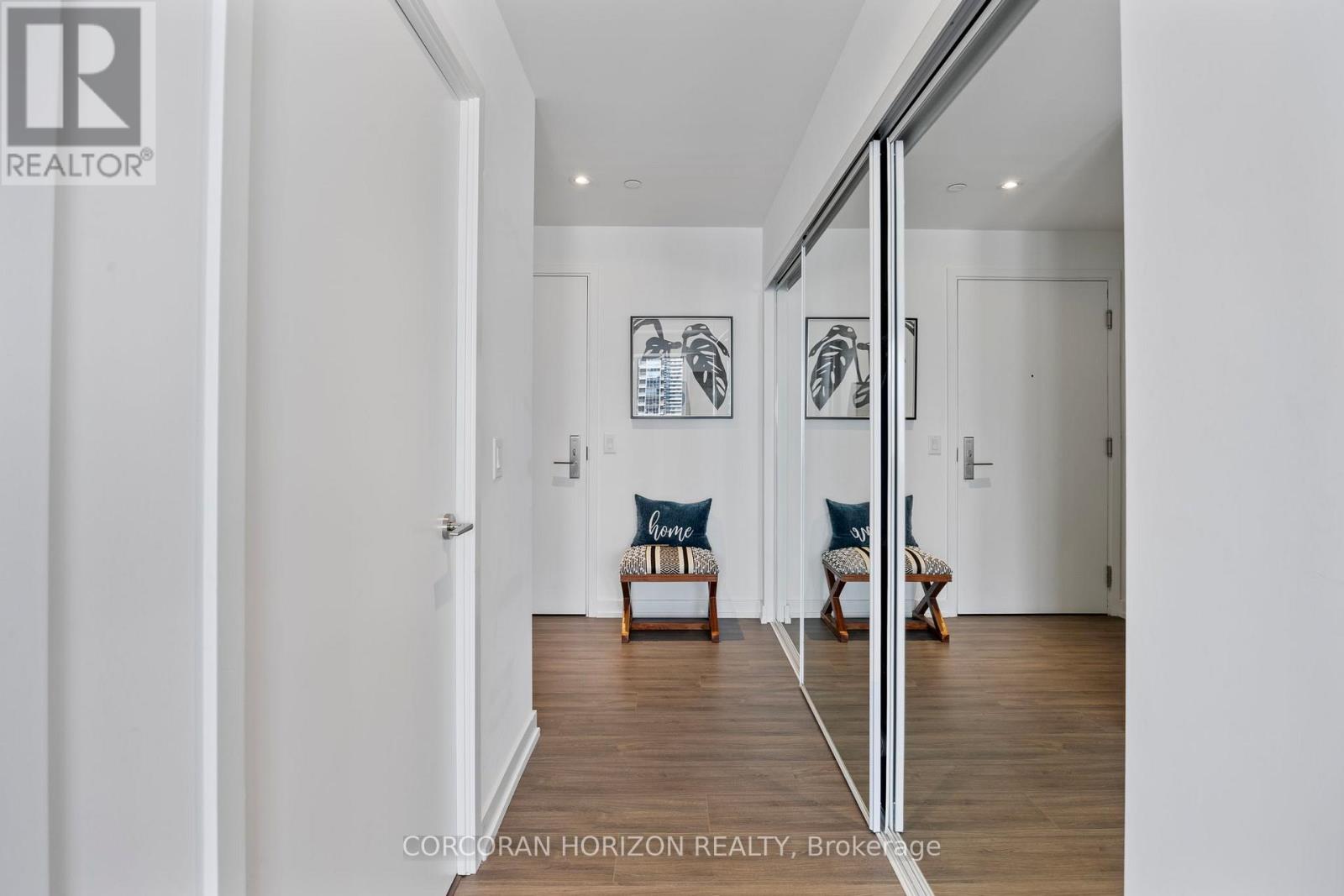 Ph1 - 20 Edward Street, Toronto, Ontario  M5G 1C9 - Photo 6 - C12942208