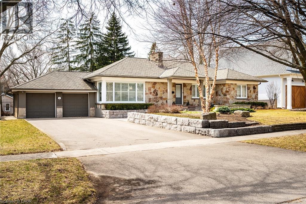 262 OAKWOOD Crescent, Oakville, Ontario