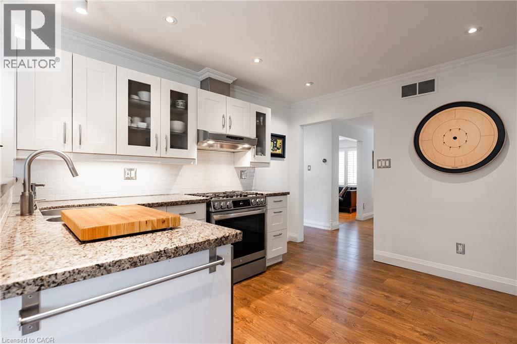 262 Oakwood Crescent, Oakville, Ontario  L6K 3M8 - Photo 17 - 40816464