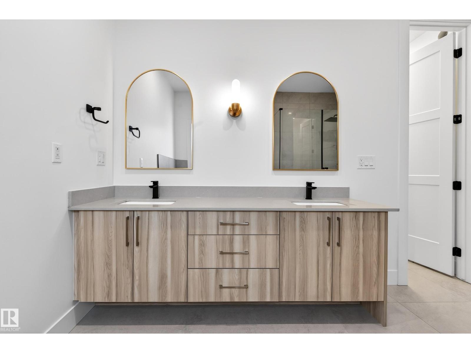 Unknown Address, ,     - Photo 37 - E4479981