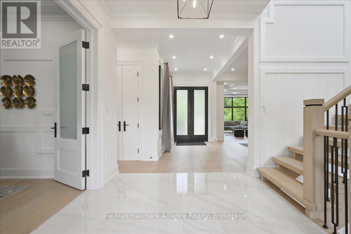 1225 Baldwin Drive, Oakville, Ontario  L6J 2W4 - Photo 11 - W12943404