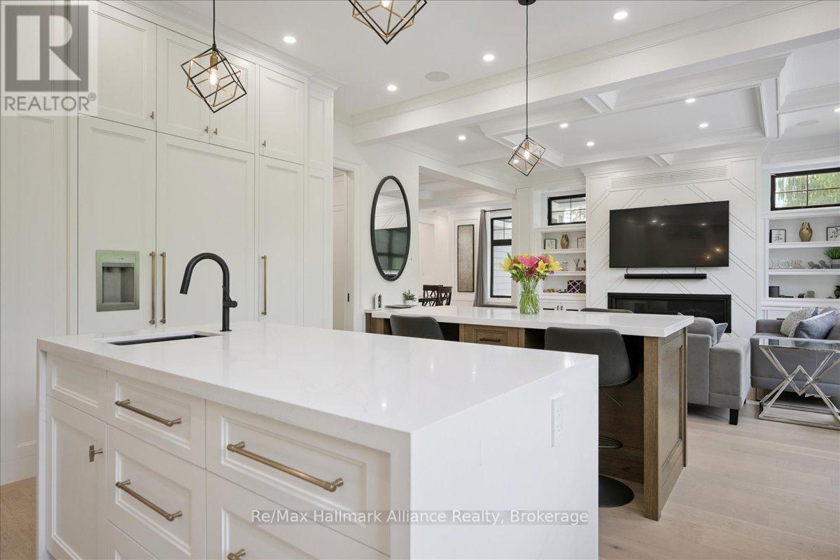 1225 Baldwin Drive, Oakville, Ontario  L6J 2W4 - Photo 16 - W12943404