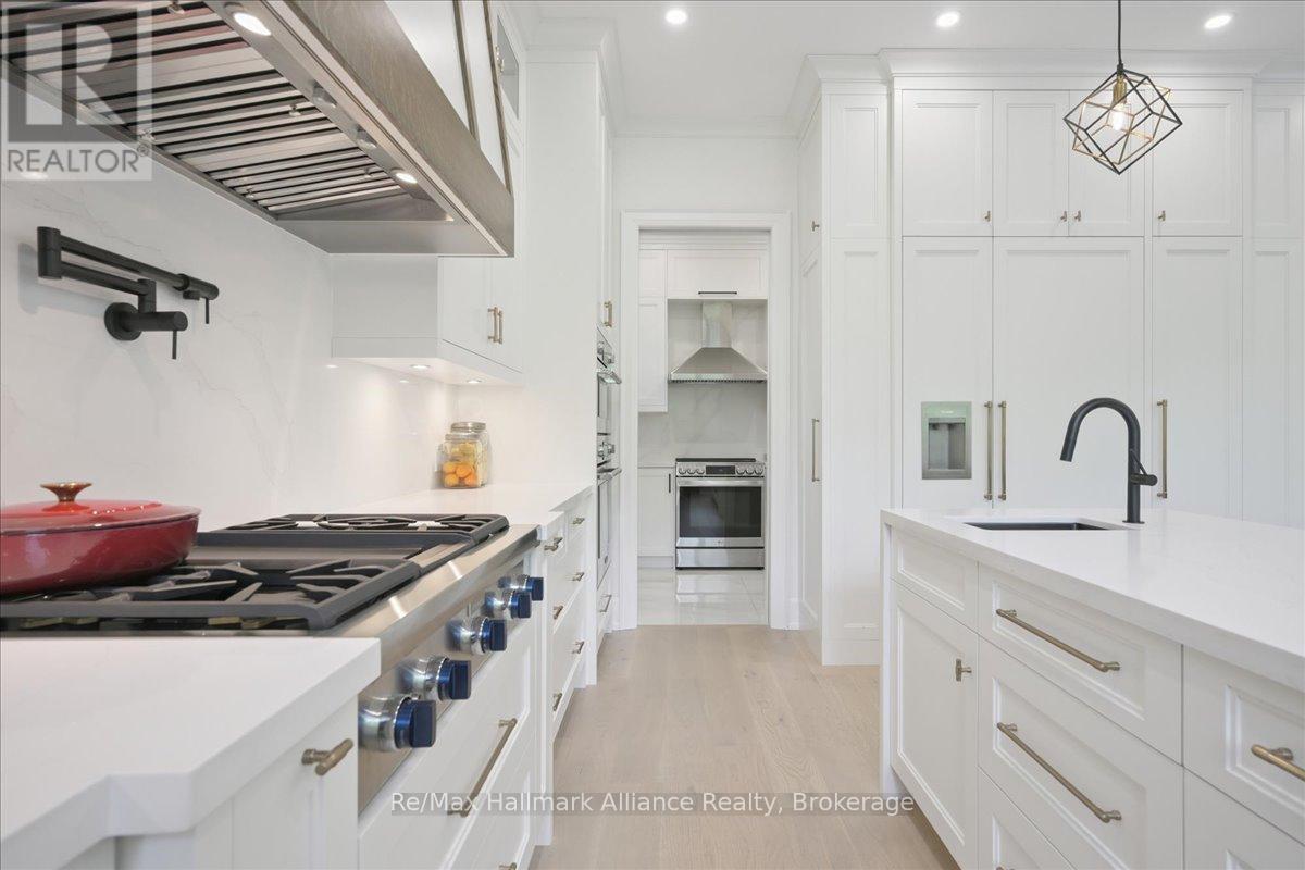 1225 Baldwin Drive, Oakville, Ontario  L6J 2W4 - Photo 17 - W12943404